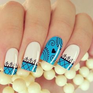 Unhas decoradas azul