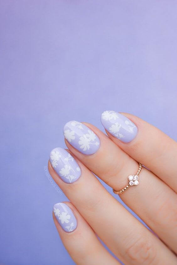 Unha decorada com flores