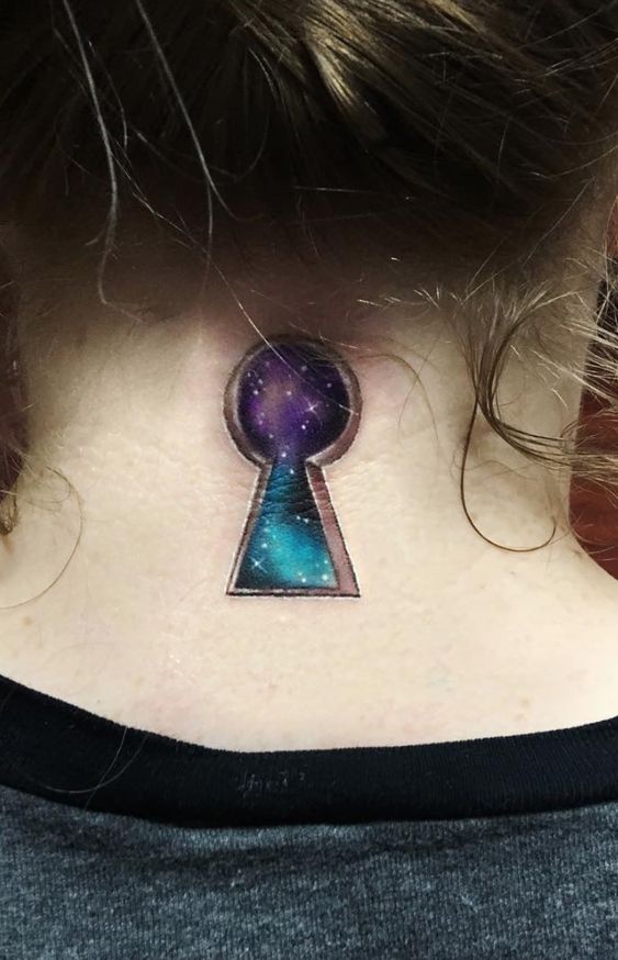 Portal cósmico tatuagem