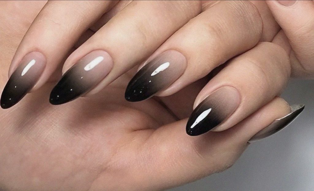 unhas almond degradê