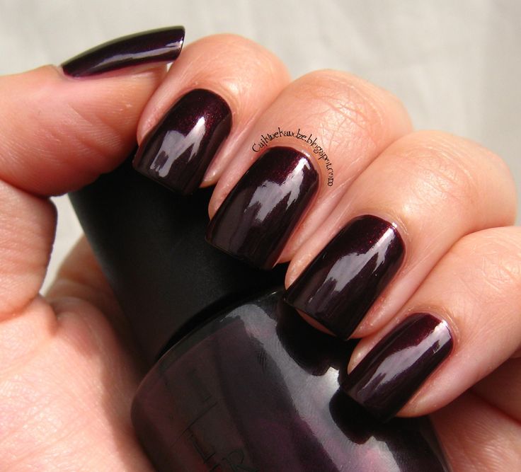 unhas vermelho Black Cherry