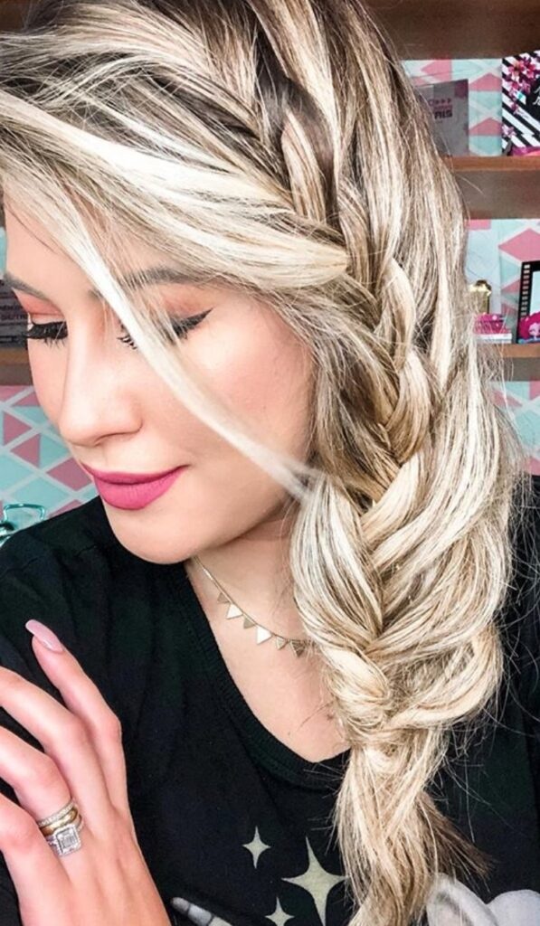 trança lateral desconstruída