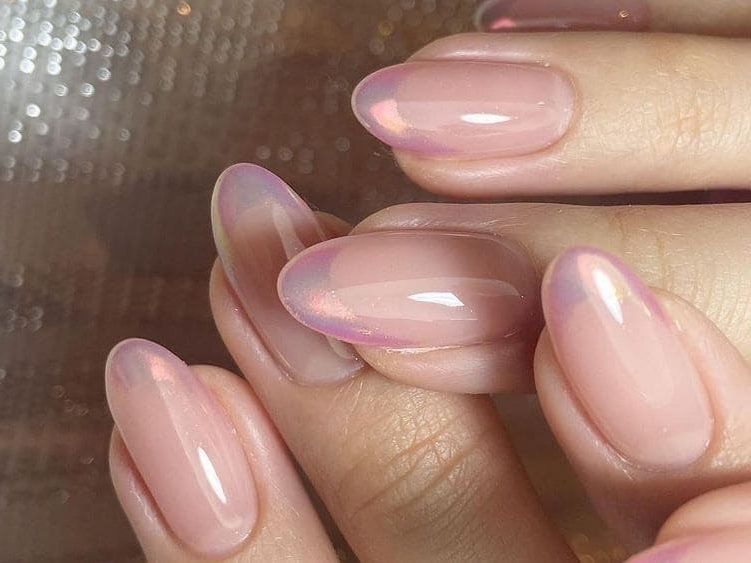 unhas francesinhas holográfica moderna para 2025