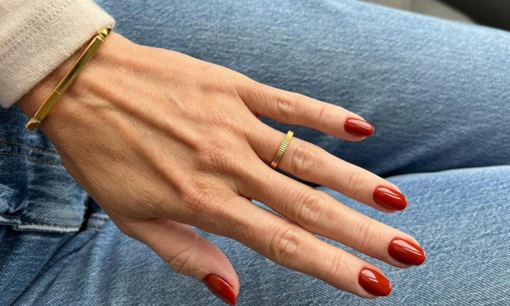 cores de esmaltes sofisticados terracota