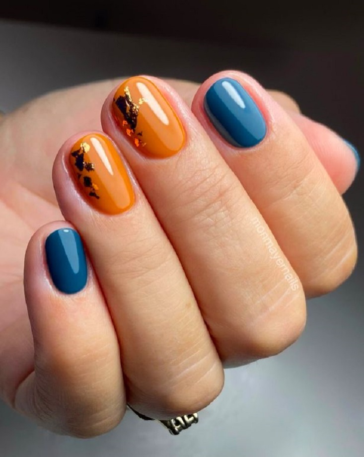 unhas curtas coloridas para o outono