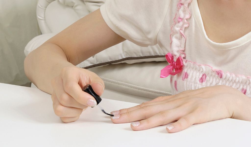 Erros ao fazer as unhas francesinha em casa