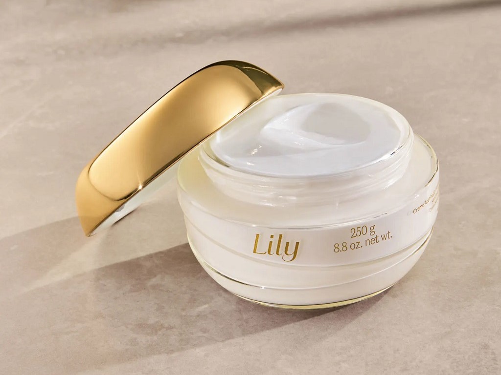 Creme Acetinado Hidratante Desodorante Corporal Lily