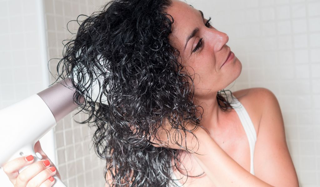 frizz no cabelo cacheado truques difusor